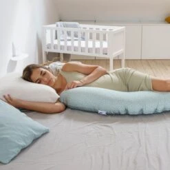 Doomoo Buddy Cloudy Voedingskussen Kaki -Winkel Voor Babyproducten doomoo lifestyle buddy b60 cloudykaki dsc07236 be66